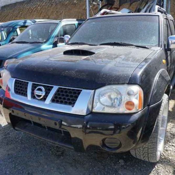 dezmembrez-Nissan-Navara-Pick-Up-2004-motor-2.5-diesel-4×4